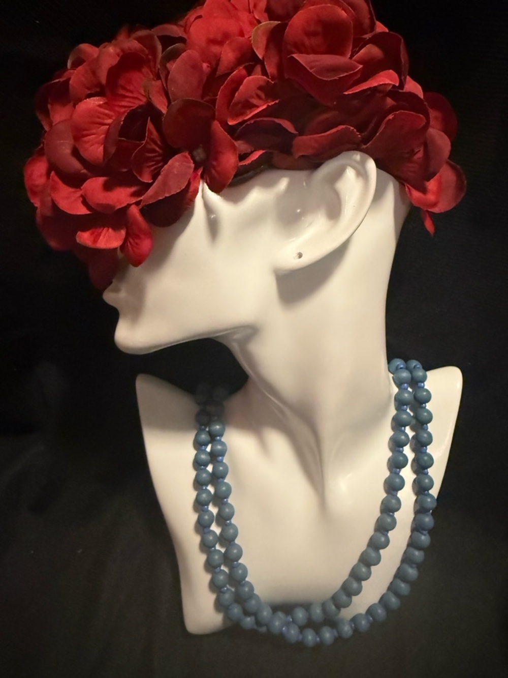 Totally Trendy blue wood beaded necklace